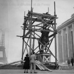 Statue équestre du maréchal Foch sur la butte de Chaillot en 1948